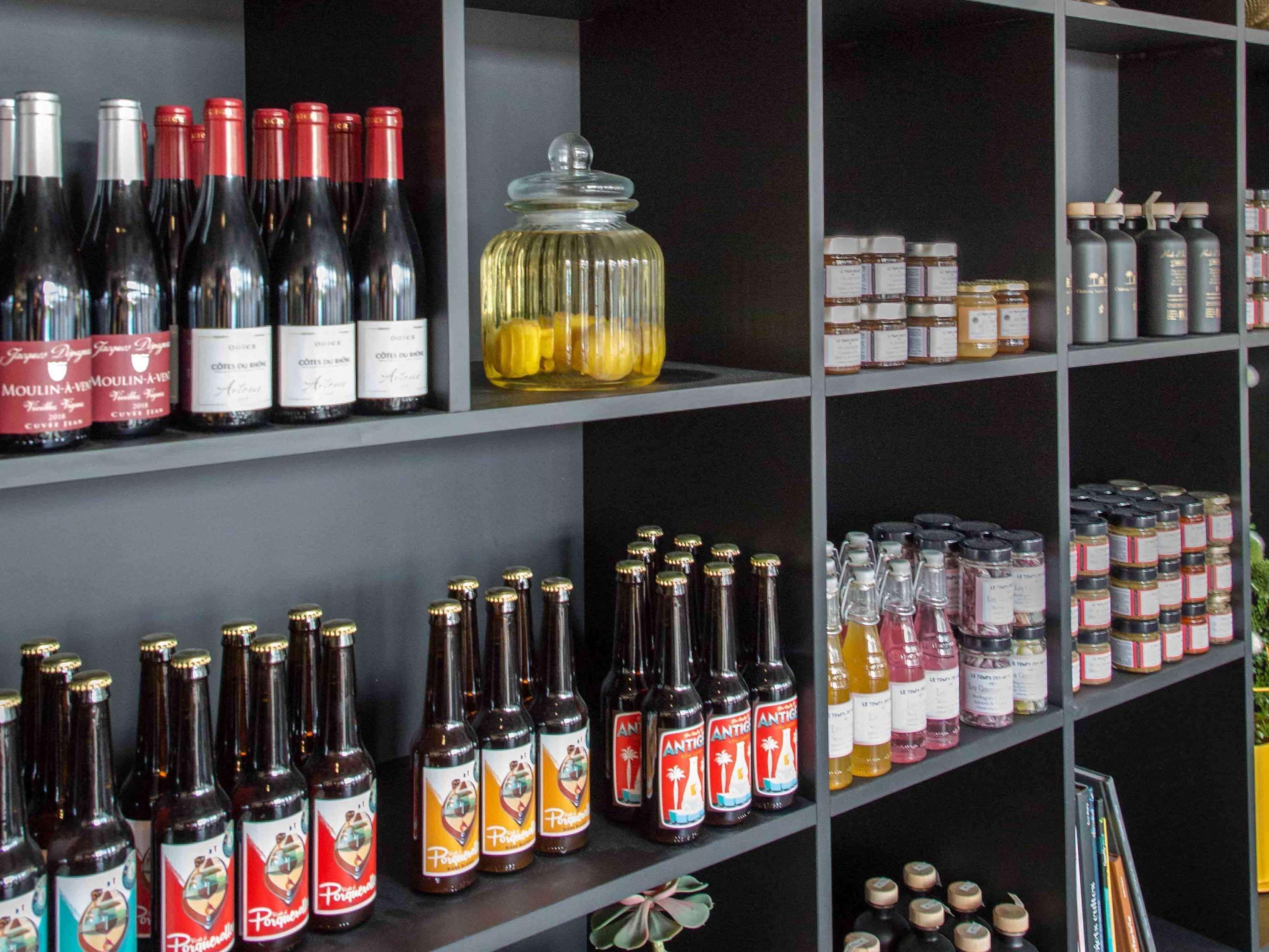 耶尔中心蔚蓝海岸美居酒店 外观 照片